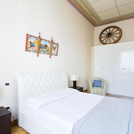 Quattro Canti Luxury Apartment Palermo Eksteriør billede